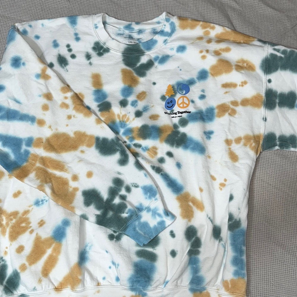 UO Crewneck